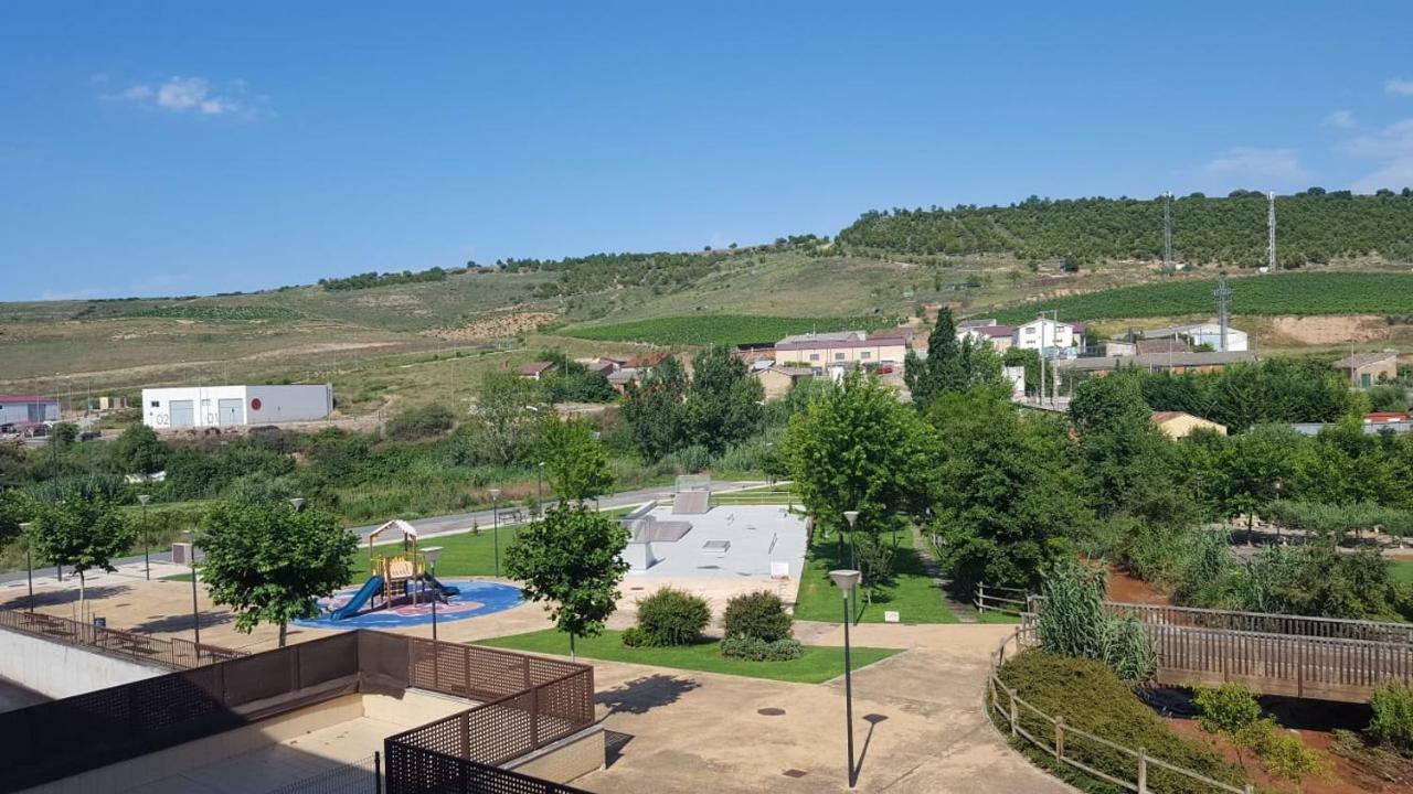 Apartamento Entrevinas En El Corazon De La Rioja Фуэнмайор Экстерьер фото