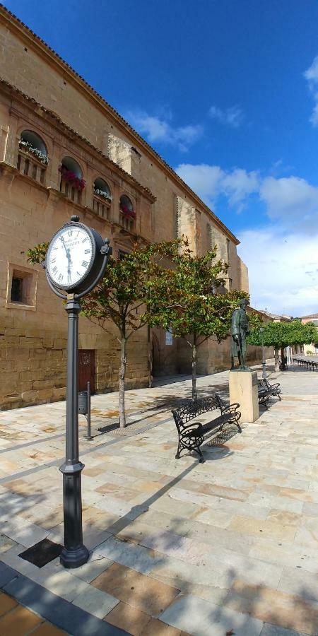Apartamento Entrevinas En El Corazon De La Rioja Фуэнмайор Экстерьер фото