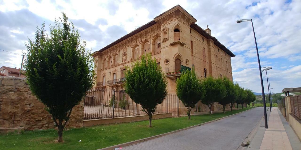 Apartamento Entrevinas En El Corazon De La Rioja Фуэнмайор Экстерьер фото